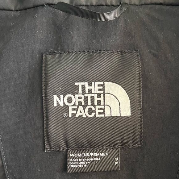 The North Face Women’s Parka Black - Picture 7 of 16